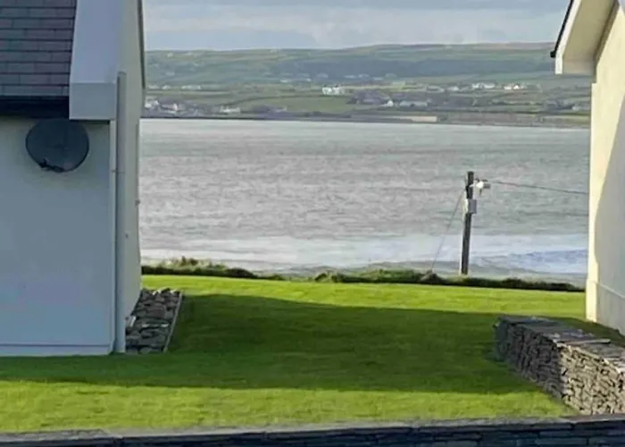 Seapark House 3 Min Walk To Beach&village Casa vacanze *